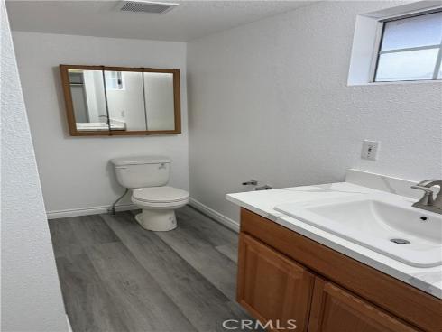 2435 W Broadway , Anaheim, CA