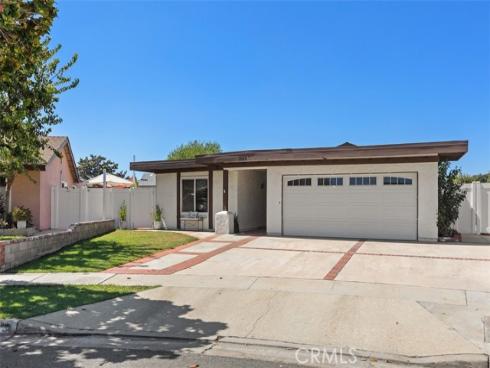 1823 N. Budlong Circle