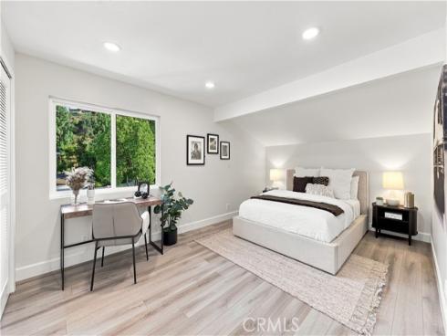 991 S Park Rim Circle, Anaheim, CA