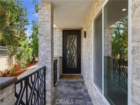991 S Park Rim Circle, Anaheim, CA