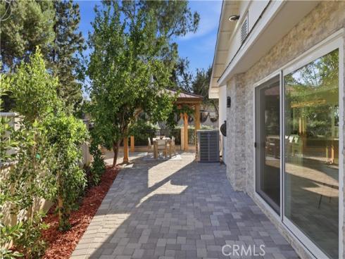 991 S Park Rim Circle, Anaheim, CA
