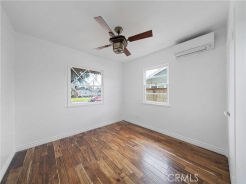 901 W Autumn , Anaheim, CA