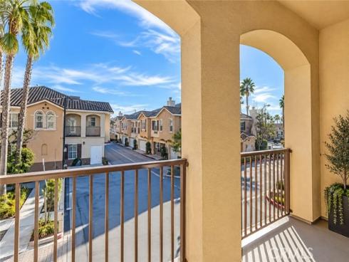 1136 N Euclid 14 , Anaheim, CA