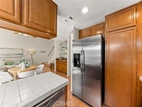 2650 W Meadowview Lane, Anaheim, CA
