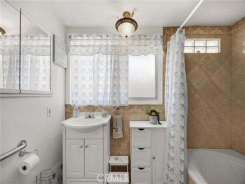 2113 W Niobe , Anaheim, CA