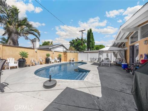2113 W Niobe , Anaheim, CA