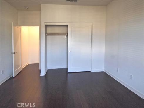 1581 E Lincoln , Anaheim, CA
