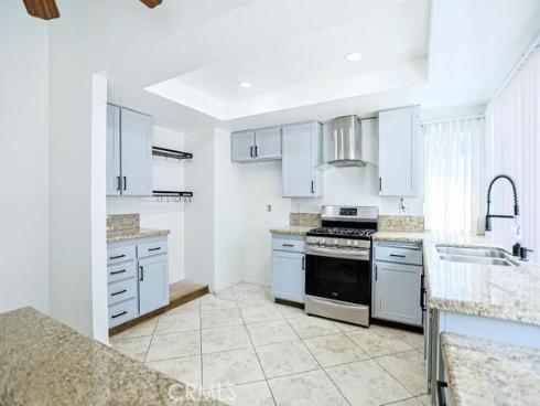 115 S La Paz , Anaheim, CA