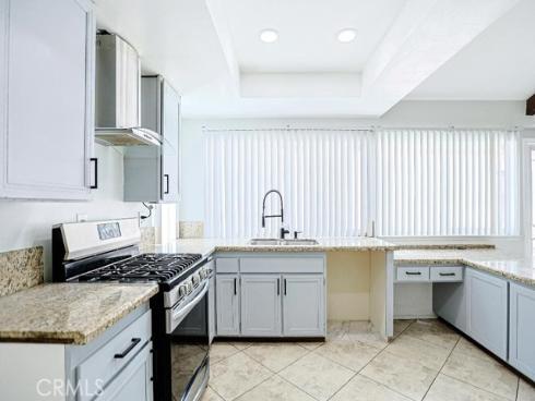 115 S La Paz , Anaheim, CA