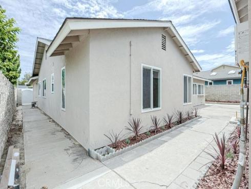 115 S La Paz , Anaheim, CA