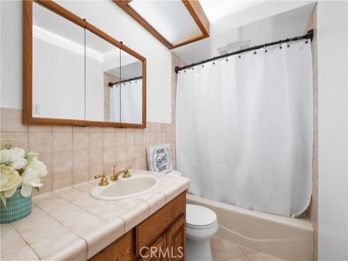 805 S Oakhaven , Anaheim, CA
