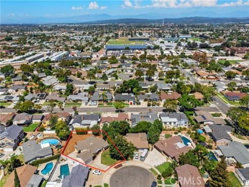 805 S Oakhaven , Anaheim, CA