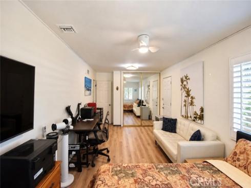 1521 W Crone , Anaheim, CA