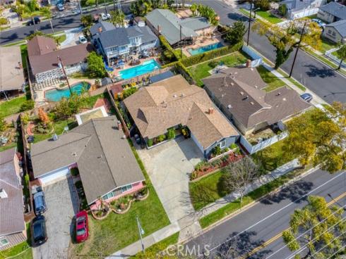 1521 W Crone , Anaheim, CA