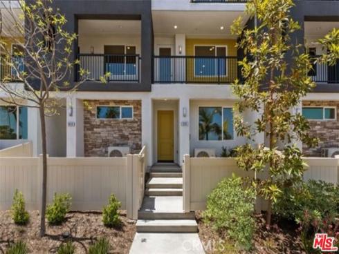 1095 N Harbor Blvd , Anaheim, CA