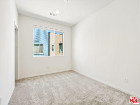 1095 N Harbor Blvd , Anaheim, CA
