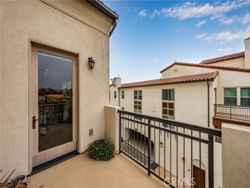 220 Buena Vida 301 Drive, Brea, CA