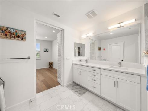 220 Buena Vida 301 Drive, Brea, CA