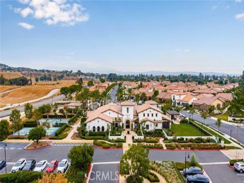 220 Buena Vida 301 Drive, Brea, CA