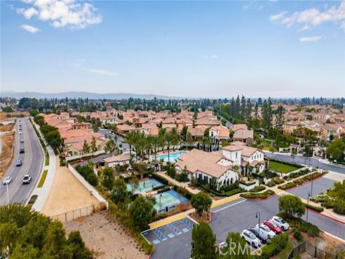 220 Buena Vida 301 Drive, Brea, CA