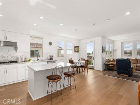 220 Buena Vida 301 Drive, Brea, CA