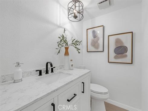 931  kings canyon   Road, Brea, CA