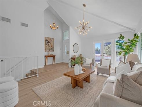 931  kings canyon   Road, Brea, CA