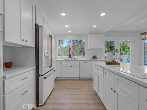 931  kings canyon   Road, Brea, CA