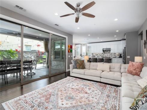 326 La Ventana Drive, Brea, CA