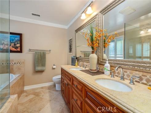 130 Mariposa Way , Brea, CA