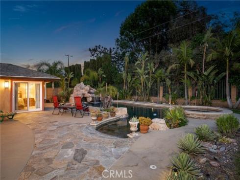 130 Mariposa Way , Brea, CA