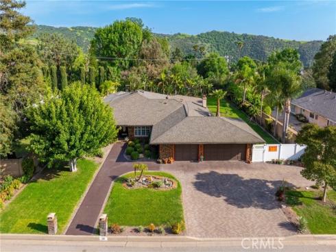 130 Mariposa Way , Brea, CA