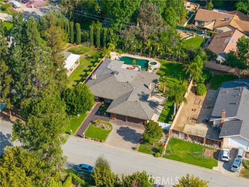 130 Mariposa Way , Brea, CA