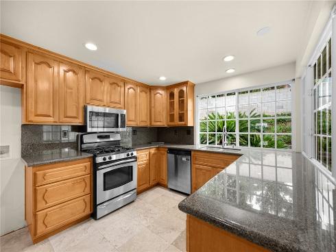 452 Castlegate Lane, Brea, CA