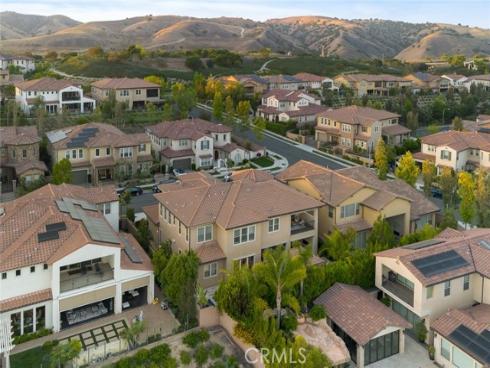 2282 E Rosecrans   Court, Brea, CA