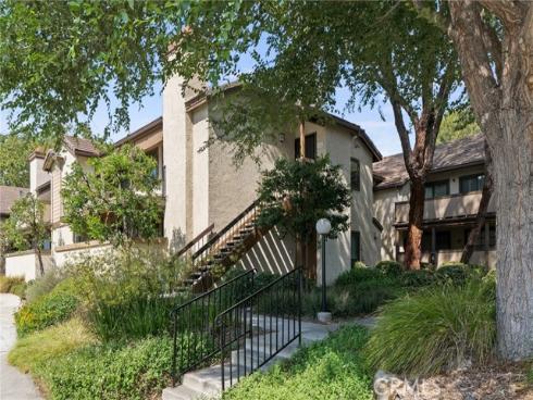 560 N Brea 24 Boulevard, Brea, CA