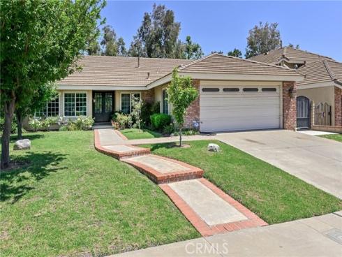 777 Oak Knoll Street, Brea, CA