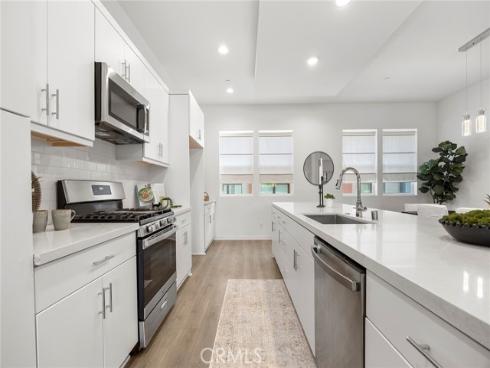 426 West Central Avenue , Brea, CA