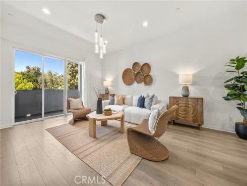 426 West Central Avenue , Brea, CA