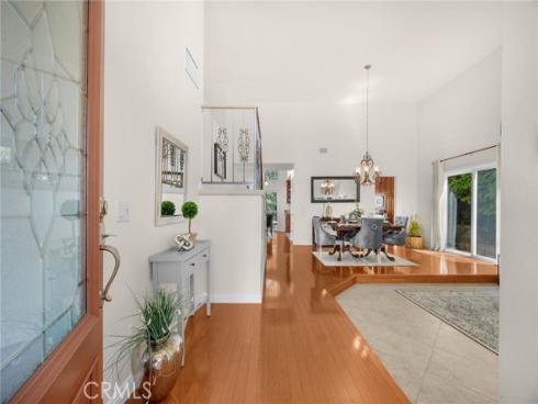 915 S Kings Canyon Road, Brea, CA