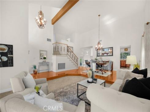 915 S Kings Canyon Road, Brea, CA