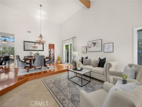 915 S Kings Canyon Road, Brea, CA