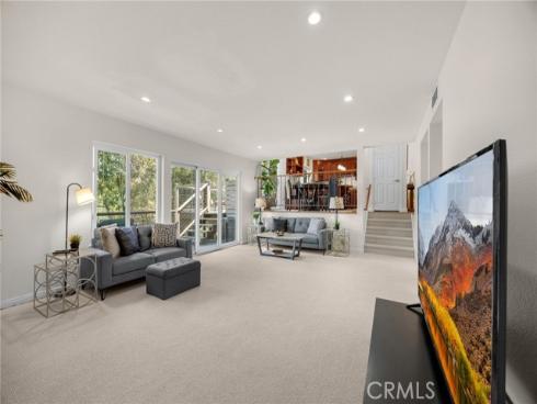 915 S Kings Canyon Road, Brea, CA