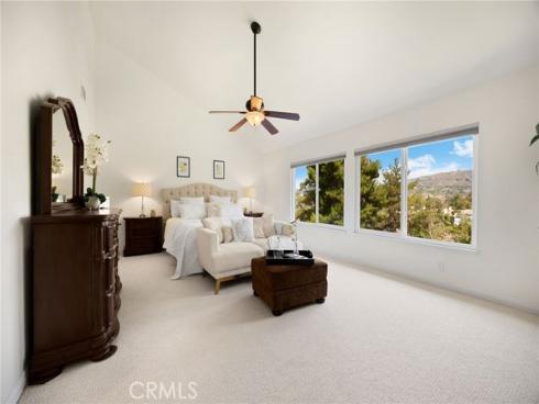 915 S Kings Canyon Road, Brea, CA