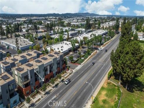 448  W Central Ave  , Brea, CA