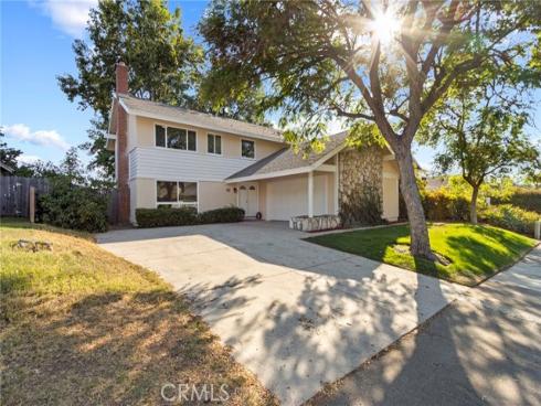 490  Buttonwood   Drive, Brea, CA