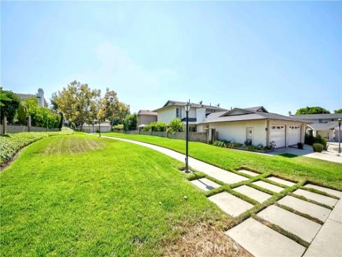 2328 Carrotwood Dr , Brea, CA