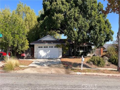 1082 N. Lynwood Drive
