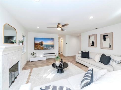 702  Oakcrest   Avenue, Brea, CA