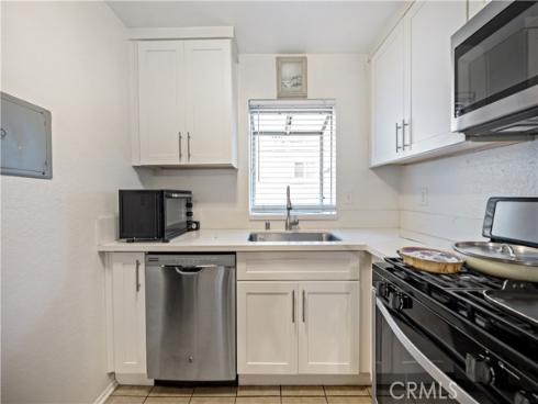 334 S Walnut Avenue, Brea, CA